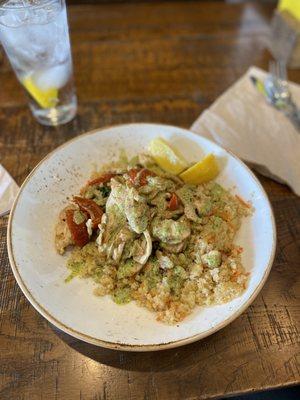 Power Breakfast Quinoa Bowl