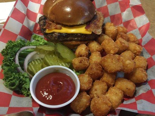 Bacon Cheeseburger with tots