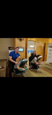 Help your business stand out and attract potential customers! Corporate Chair Massages at the CX23 Tech Event. Sponsored by LenderPay.