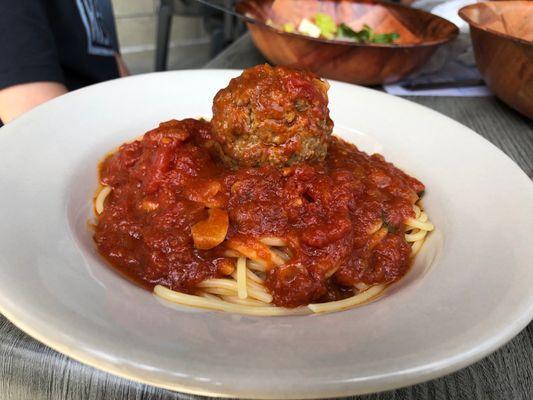 Spaghetti and meat ball