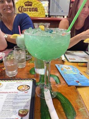 Large Blue shark drink