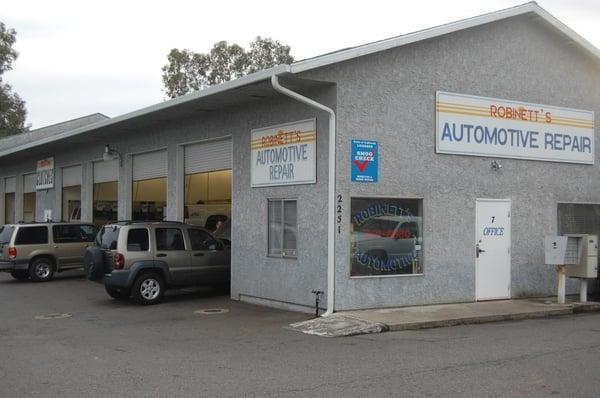 Robinett's Automotive