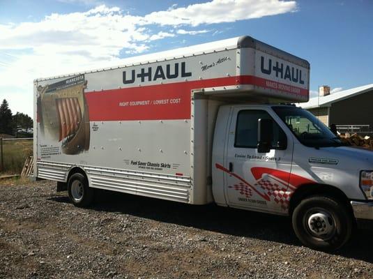 Plenty of Uhaul supplies to make your move easy !