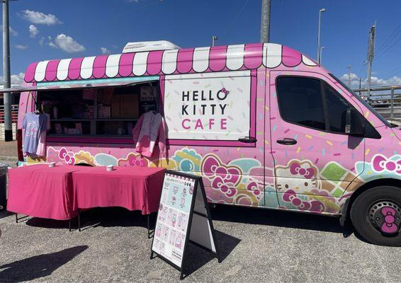 Hello Kitty Cafe Truck