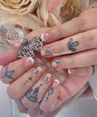 Acrylic nail set with designs