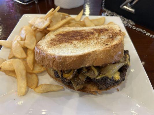 Patty melt with mushrooms