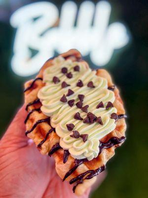 Mint chocolate croffle