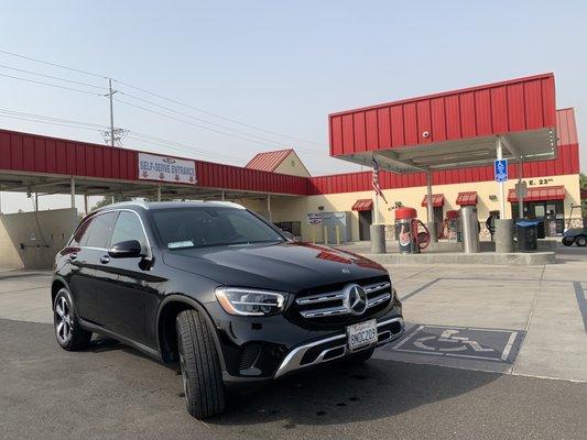 The only place in Merced that you can take a black car to get washed.  #HandDry #clean #mercedes #yaaaaaassssss