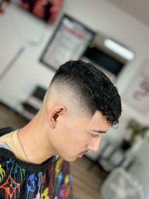 HIGH FADE