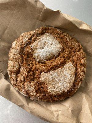 Ginger molasses cookie