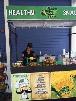 Loved my Healthy snack while at the outlets. Fresh mango cut and spiralized. Add toppings if you want.