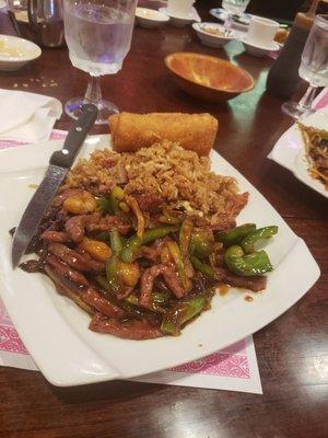 Beef in spicy garlic sauce combination