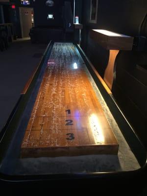 Oh yeaaaaahhhhh shuffleboard!