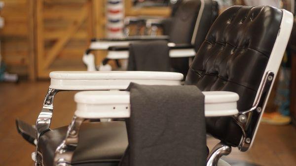 Expensive traditional barber chairs