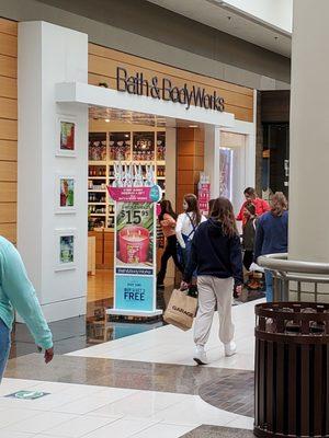 Bath & Body Works