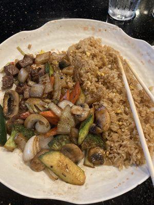 Filet and scallops with rice and veggies