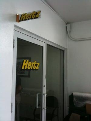 Hertz Car Rental - Miami Gardens - 2nd Avenue HLE