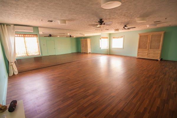 RENT OUR YOGA, WORKSHOPS, AND PARTY VENUE