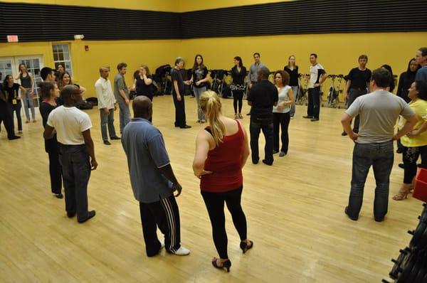 Salsa Partnering Classes