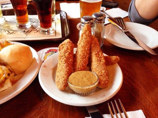 Awesome fried pickle spears!!