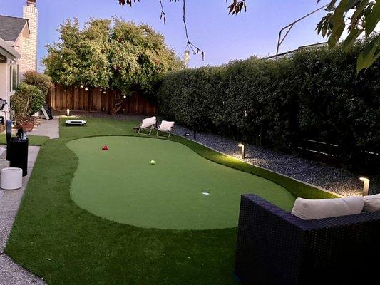 Artificial turf putting greens black lava rock Fremont California