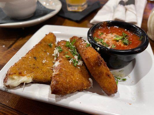 Mozzarella cheese sticks