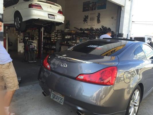 Best muffler shop in van nuys !