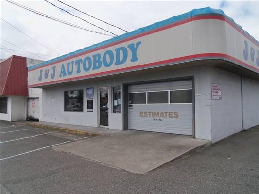 J&J Autobody Repair Inc. Still Small Enough to Care.