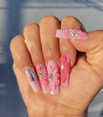 Sculpted Nails with 3D flowers