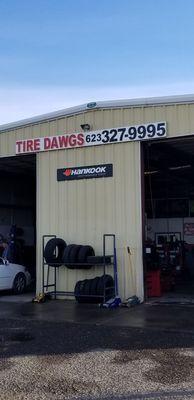 Tire Dawgs Bays