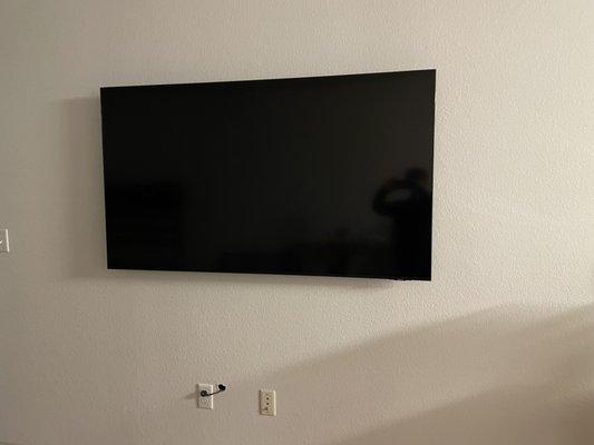 Mounted TV with hidden wiring!