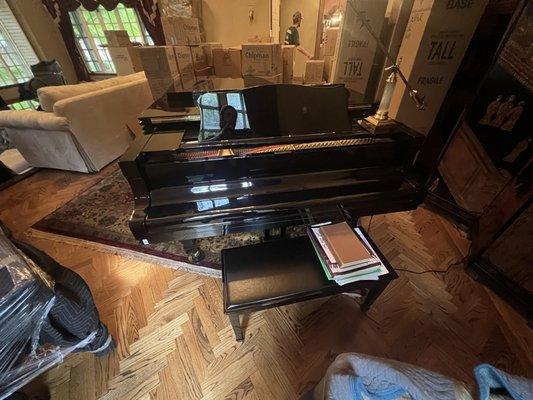 Beautiful Full size grand piano