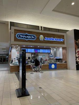 Shared space with Auntie Anne's