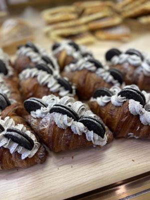 Oreo croissants