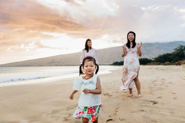 Family Session at Kealia Pond, Moorea Thill Photography