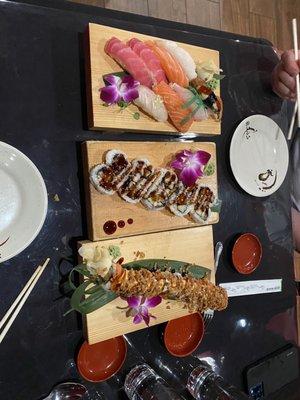 Sushi rolls & the raw fish sushi