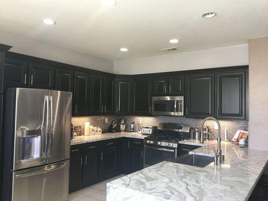 Kitchen defacing and granite tops