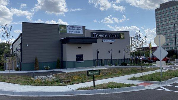 Panera Bread Des Plaines / ground up