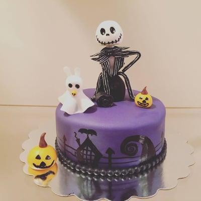 Custom cakes