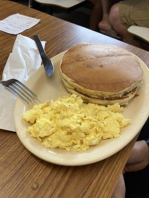 Hot cakes and scrambled eggs