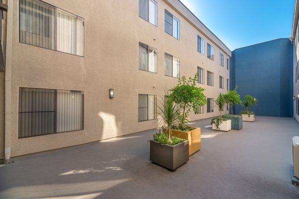 Windsor Court - Courtyard