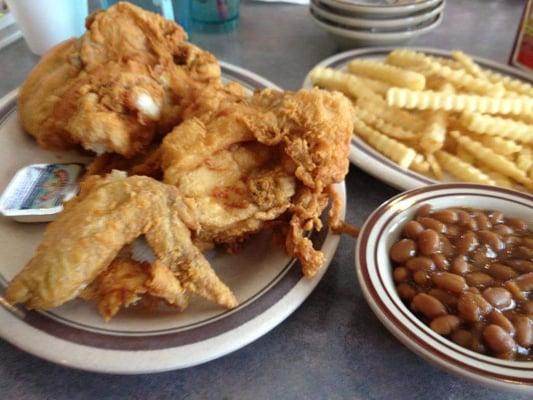 4 pc white fried chicken and sides.