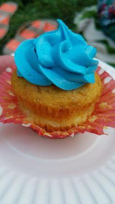 Made with S&F stuff... Cherry-berry cakes with lemon curd & cherry buttercream! Homemade-no box mix! Happy 4th!