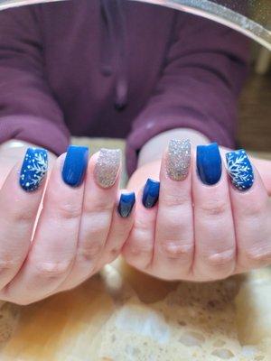 Full set dipping powder with glitter and snowflakes