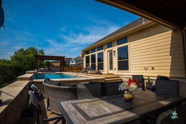 Hillside Oasis
Selah Pools | Roanoke TX