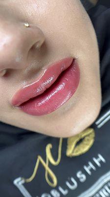 Lip blush