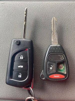 Before / After. Custom flip key made for a Chrysler.