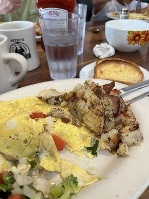 Gf omelet & home fries & toast