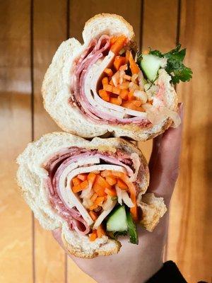 Banh mi dac biet