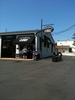 Neal's Garage